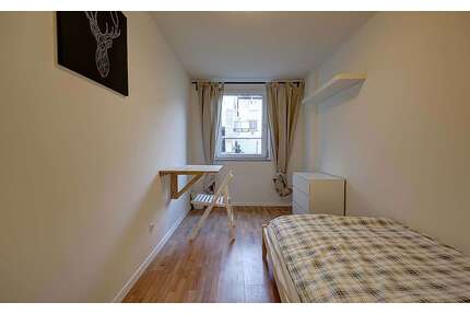 WG-Zimmer in Stuttgart 450,00 € 8 m²