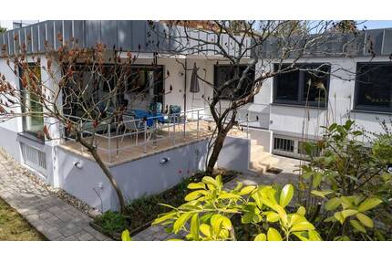 Großzügiger, heller, energetisch sanierter Bungalow in bester Wohnlage von Darmstadt