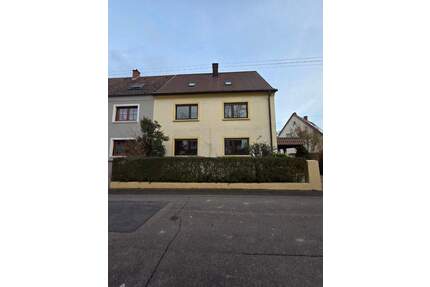 *** Hier ist für ALLE Platz, stattliches Haus mit Garten sucht neuen Eigentümer!!*** - Ludwigshafen am Rhein Rheingönheim