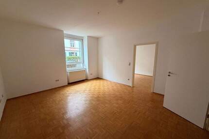 *NEUHOFSTRAßE* 3 ZIMMER WOHNUNG ERDGESCHOSS - Frankfurt am Main Nordend-West