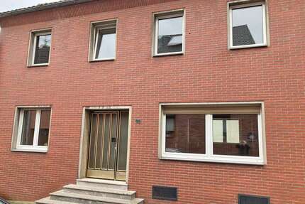Haus zum Kaufen in Linnich-Boslar 220.000,00 € 205 m²