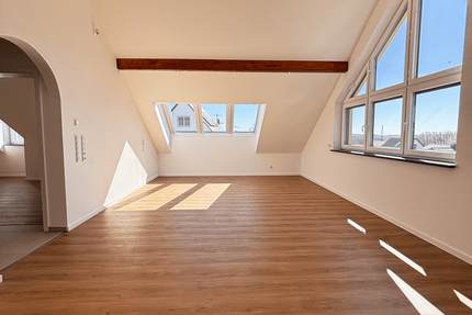 Wohnung zum Mieten in Erdweg 1.580,00 € 93 m²