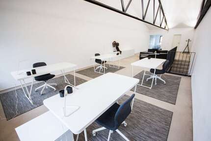 Büro in Trier 150,00 € 4 m² - 150,00&nbsp;EUR Kaltmiete, ca.&nbsp; 4,00&nbsp;m&sup2; in Trier (PLZ: 54294)