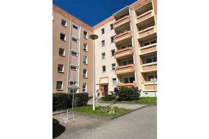 Wohnung zum Kaufen in Weimar 44.000,00 € 35 m²