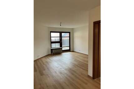 Wohnung zum Mieten in Stuttgart 950,00 € 74 m²