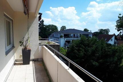 Attraktive 2,5-Zimmer-Wohnung in begehrter Lage von Oberursel - Oberursel (Taunus)