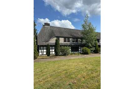 Haus zum Kaufen in Neuenkirchen 2.490.000,00 € 740 m²