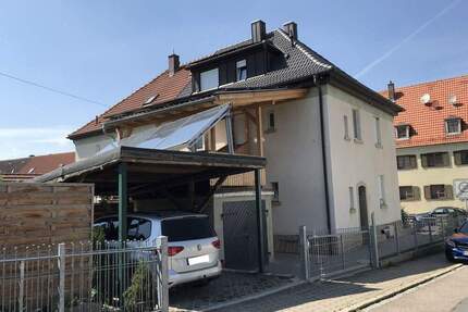Gut vermietete Doppelhaushälfte - Uffenheim