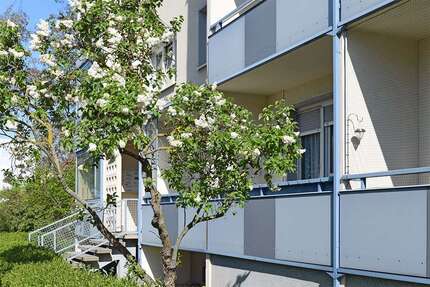 Wohnung zum Mieten in Halle (Saale) 352,47 € 60.77 m²