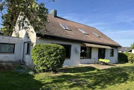 Haus zum Kaufen in Herrenberg 629.000,00 € 239.5 m²