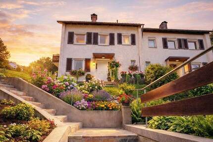 Geräumige sowie sanierte Doppelhaushälfte für die große Familie - Schramberg