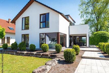gehobene Ausstattung - EEK A❗️ - 680.000,00&nbsp;EUR Kaufpreis, ca.&nbsp; 245,00&nbsp;m&sup2; in Wackersdorf (PLZ: 92442)