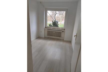 Mehrfamilienhaus Wohnung - 1.300,00&nbsp;EUR Kaltmiete, ca.&nbsp; 86,00&nbsp;m&sup2; in Bergheim (PLZ: 50126)