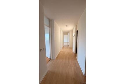 3-Zi. Eigentumswohnung mit Balkon in Frankfurt Fechenheim - Frankfurt am Main Ost
