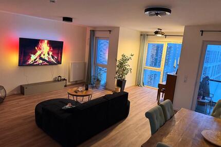 Helle und großzügige 5-Zimmer-Wohnung mit 2 Balkonen und 2 Bädern - Erfurt Johannesvorstadt