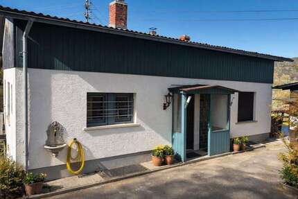 Haus zum Kaufen in Schönau 239.000,00 € 160 m²