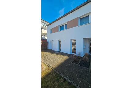 Büro- Praxisräume - 460,00&nbsp;EUR Kaltmiete, ca.&nbsp; 35,00&nbsp;m&sup2; in Laichingen (PLZ: 89150)