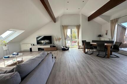 Helle moderne Dachgeschosswohnung in Traumlage - Solingen Burg