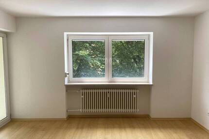 Großzügig geschnittene 2-Zimmer-Wohnung mit BALKON - Passau Haidenhof-Nord