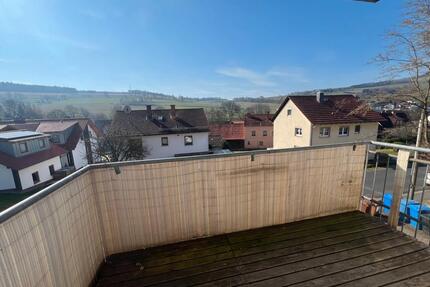 Helle 3-Zimmer-Wohnung mit Balkon in Motten