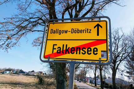 Grundstück zu verkaufen in Dallgow - Döberitz 525.000,00 € 902 m²