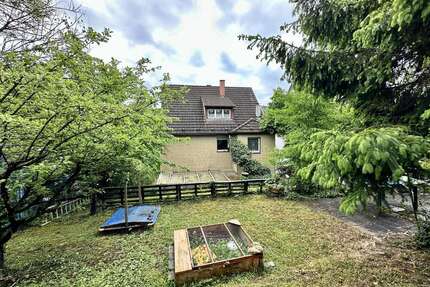 Haus zum Kaufen in Stuttgart 430.000,00 € 180 m²