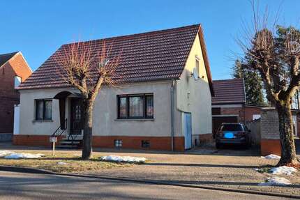 Haus zum Kaufen in Tangermünde 92.500,00 € 90 m²