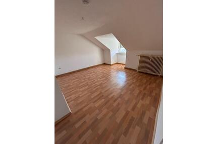 3-Zimmer DG-Wohnung in Passau – befristet auf 1 Jahr