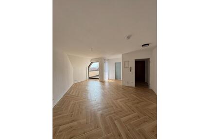 3‑Zimmer‑Dachgeschosswohnung im Stadtzentrum - Vöhringen