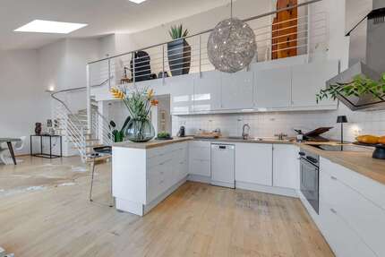 Wohnung zum Kaufen in Düsseldorf 798.000,00 € 119 m²