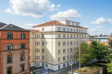 Wohnung zum Mieten in Schwerin 610,80 € 40.72 m²