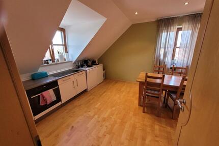 3-Zimmer-Dachgeschosswohnung mit überdachtem Balkon in 85391 Alle - Allershausen