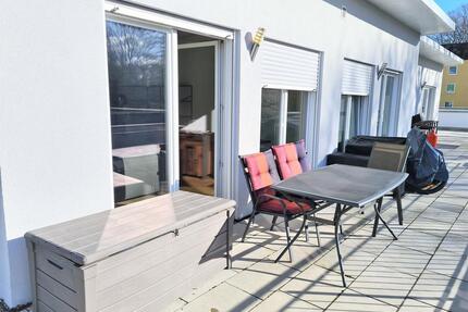 neuwertige Wohnung mit EBK in der Neu-Ulmer City