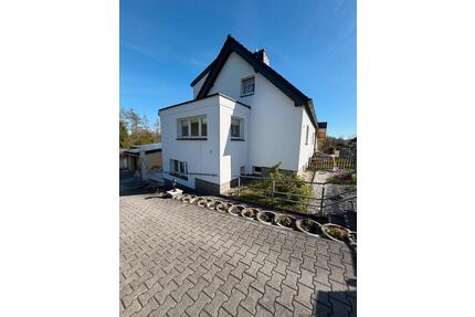 Doppelhaushälfte Rand Chemnitz - 1.300,00&nbsp;EUR Kaltmiete, ca.&nbsp; 90,00&nbsp;m&sup2; in Chemnitz (PLZ: 09112) Kapellenberg