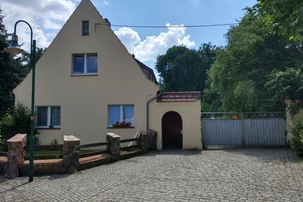 Charmantes Mehrfamilienhaus mit 4 Wohneinheiten & Garten - Finsterwalde