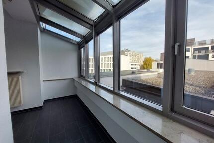 Große Wohnung zentral gelegen - 1.160,00&nbsp;EUR Kaltmiete, ca.&nbsp; 130,00&nbsp;m&sup2; in Weiden in der Oberpfalz (PLZ: 92637)