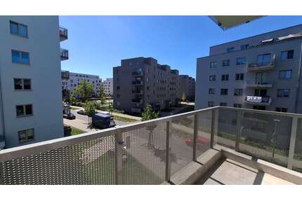 Wohnung zum Mieten in Berlin 1.214,19 € 81.38 m²