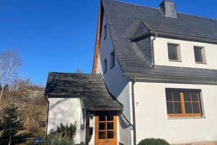 Haus zum Kaufen in Grünhain-Beierfeld 92.000,00 € 75 m²