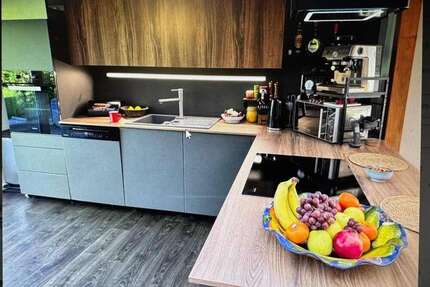 Haus zum Mieten in Reinickendorf 2.300,00 € 125.13 m²