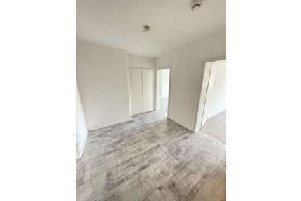 Wohnung zum Mieten in Duisburg 500,00 € 65 m²
