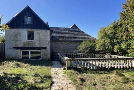 Haus zum Kaufen in Dahlem- Schmidtheim 129.000,00 € 134 m²