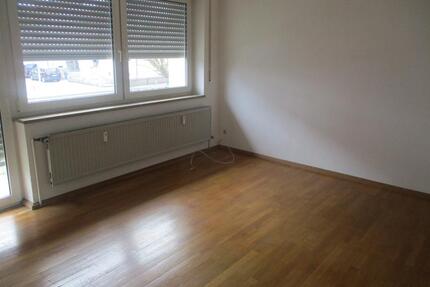 Wohnung zum vermieten - 600,00&nbsp;EUR Kaltmiete, ca.&nbsp; 85,00&nbsp;m&sup2; in Monheim (PLZ: 86653)