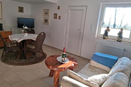Ferienwohnung - 60,00&nbsp;EUR Kaltmiete, in Dersum (PLZ: 26906)