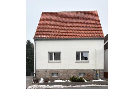 Einfamilienhaus - 265.000,00&nbsp;EUR Kaufpreis, ca.&nbsp; 175,00&nbsp;m&sup2; in Steinheim (PLZ: 32839)