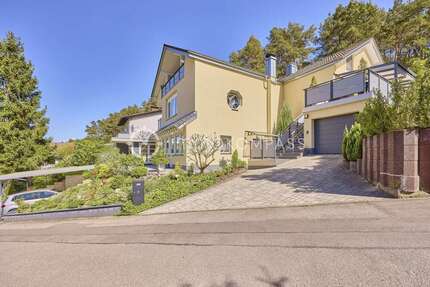 Haus zum Kaufen in Dörrenbach 549.000,00 € 283 m²