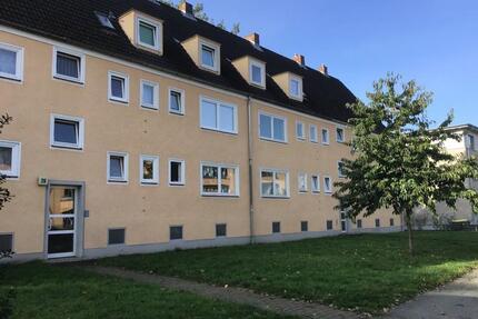 Komplett modernisierte 2,50-Zimmer-Wohnung im Erdgeschoss - Lübeck Sankt Jürgen