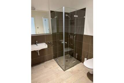 Gut geschnittene, möblierte 2-Zimmer-Wohnung in U-Bahn Nähe - Nürnberg Seeleinsbühl