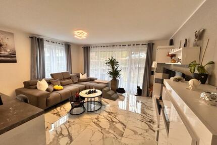 Stilvolle 3-Zimmer-Erdgeschosswohnung mit Garten - Leonberg