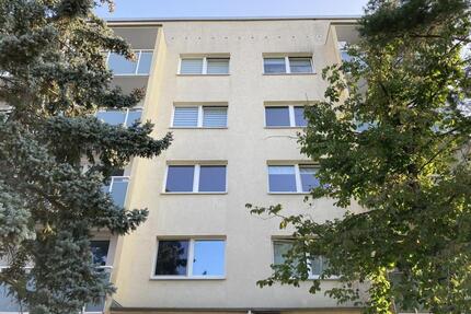 Wohnen in der Südstadt! - 340,00&nbsp;EUR Kaltmiete, ca.&nbsp; 60,76&nbsp;m&sup2; in Halle (Saale) (PLZ: 06128) Gesundbrunnen