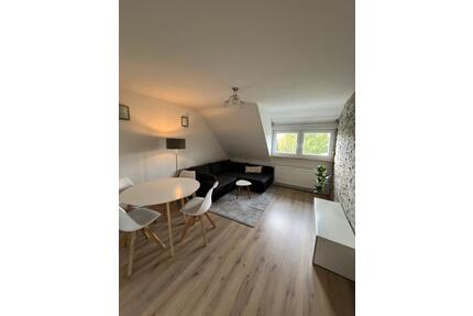 Schön möblierte 2-Zimmer-Wohnung mit Gartennutzung - Stuttgart Luginsland